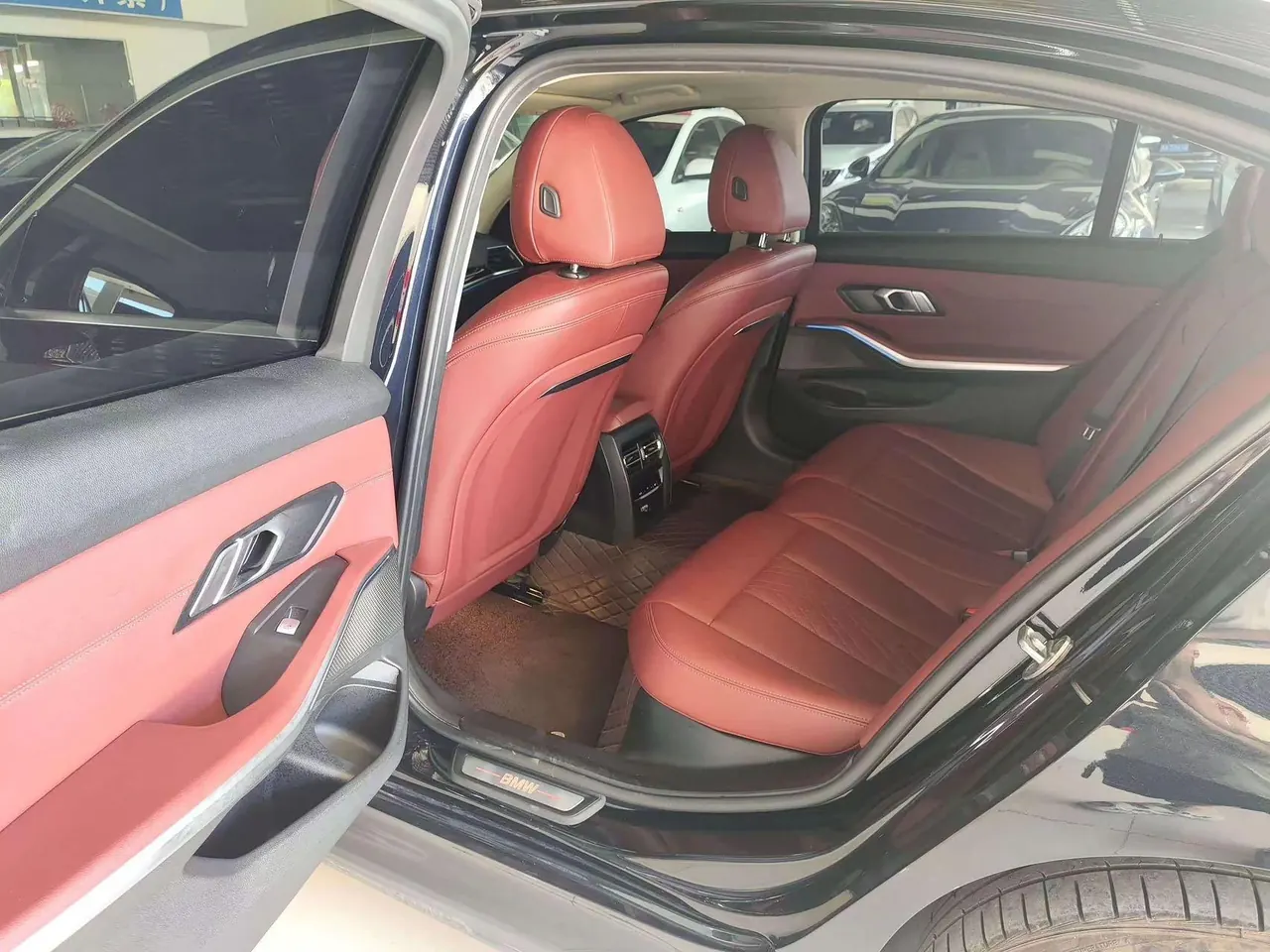 BMW 2022 i3 eDrive 35L automatic gear 5