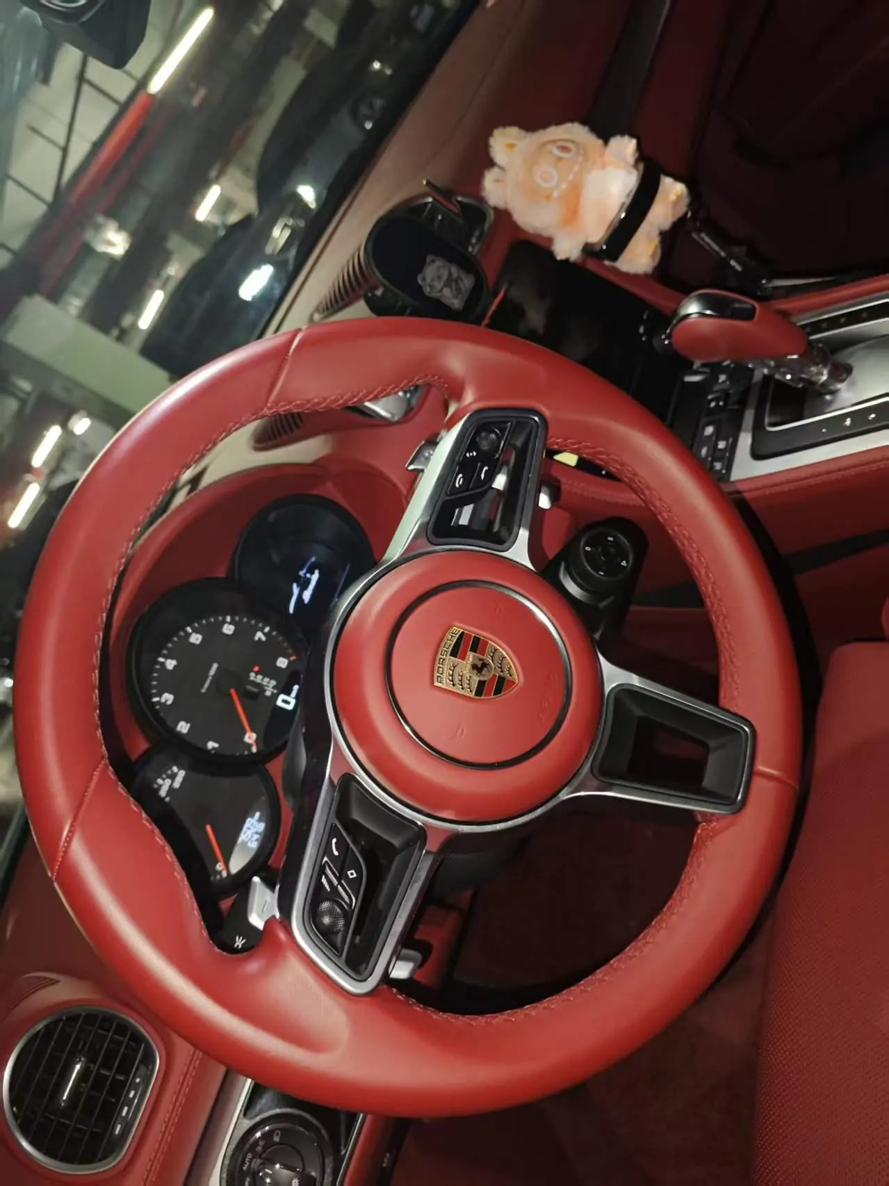Porsche 718 (Imported) 2022 718 Spyder 2.0T Automatic 5