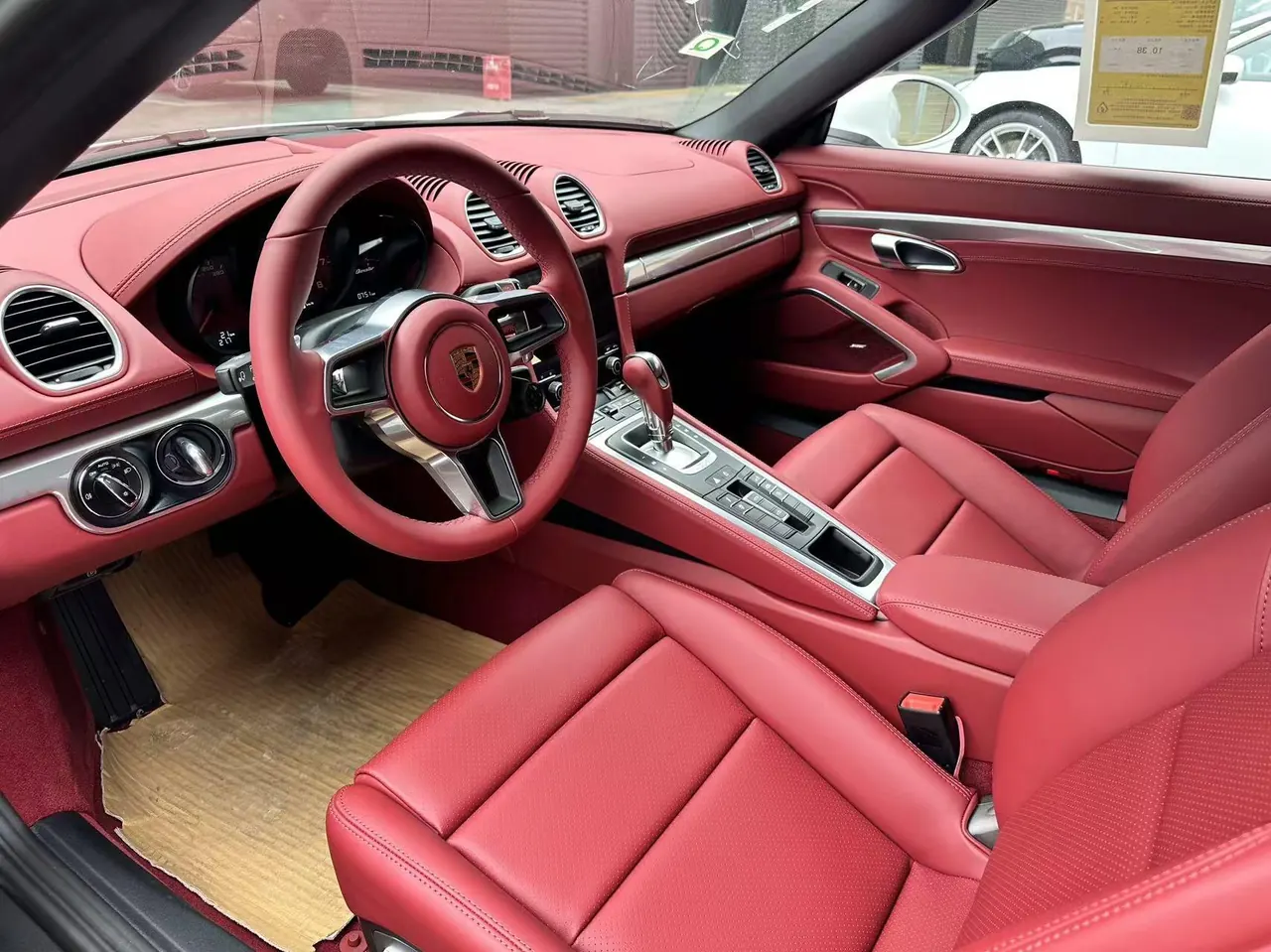 Porsche 718 (Imported) 2022 718 Boxer 2.0T Automatic 3