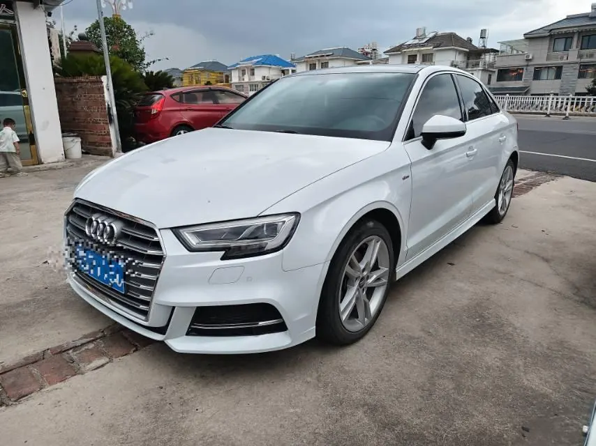 Audi 2020 A3 Limousine 1.4TFSI 35TFSI Fashion Automatic - View 1