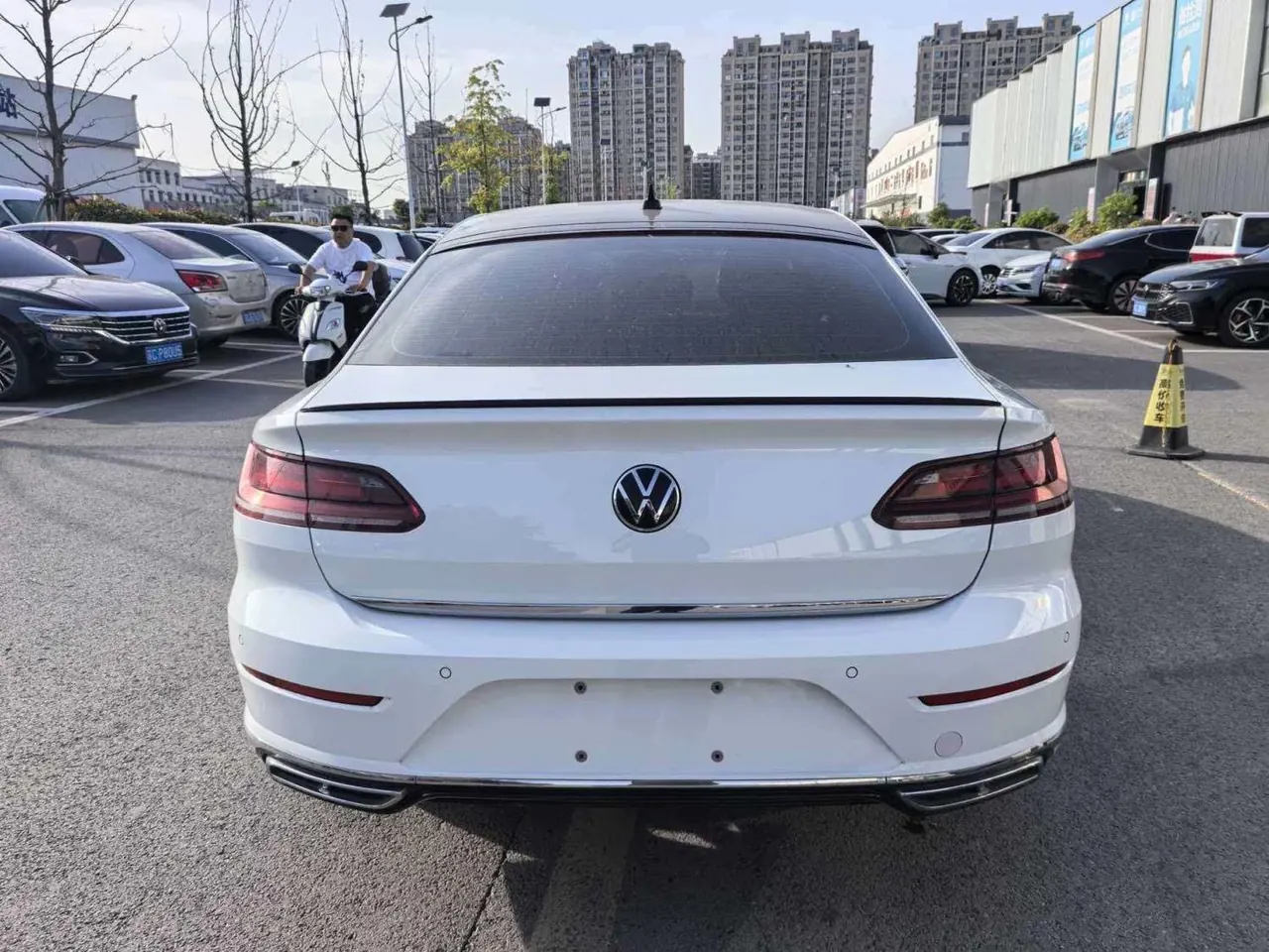Volkswagen 2024 CC 2.0TSI 330TSI Dazzling Edition Automatic Gear 4