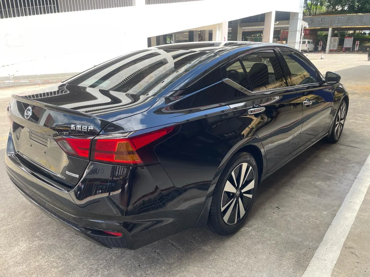Nissan 2022 Teana 2.0 Stepless XL-TLS Pleasant Edition Automatic Gear 5