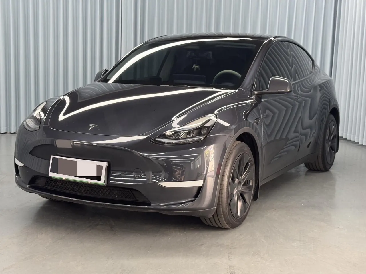 Tesla 2024 Model Y rear-wheel drive version automatic transmission - View 1