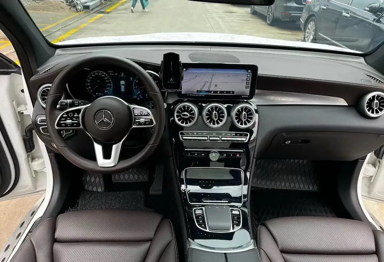 Mercedes Benz 2022 GLC 260 L 4MATIC 2.0T Dynamic (Modified) Automatic Gear 3