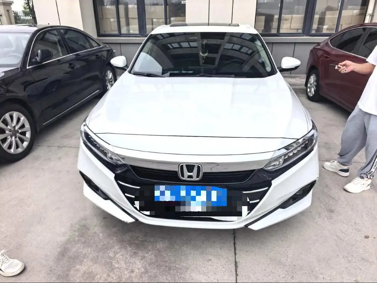 Honda 2022 10th Generation Accord 1.5T Stepless 260TURBO Deluxe Automatic Gear 2