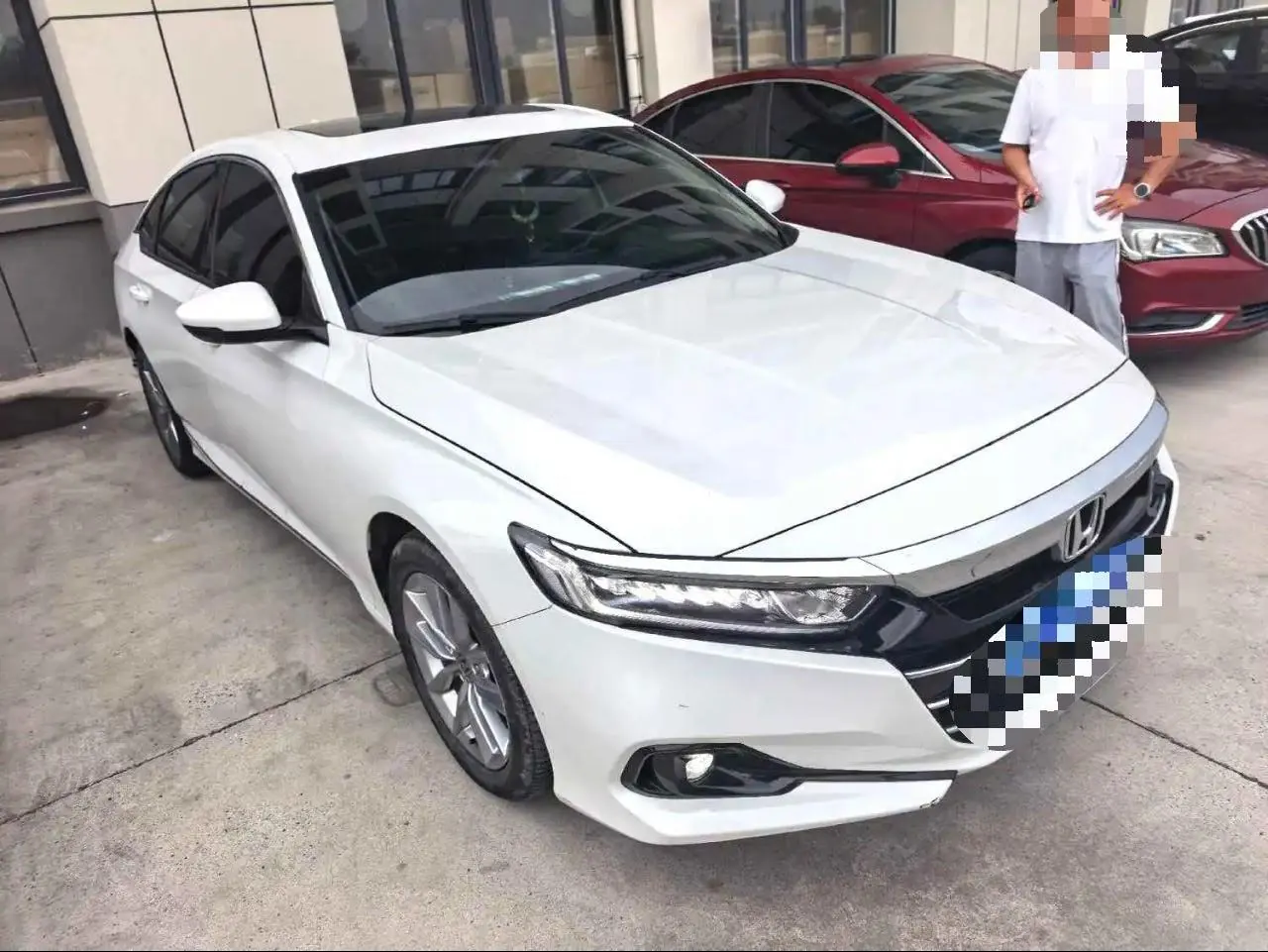 Honda 2022 10th Generation Accord 1.5T Stepless 260TURBO Deluxe Automatic Gear 3