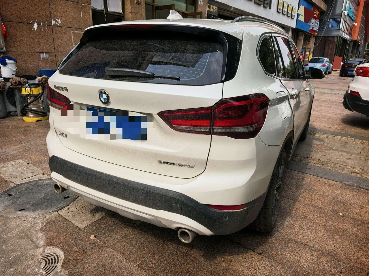 BMW 2020 X1 sDrive20Li 1.5T exclusive automatic gear 3