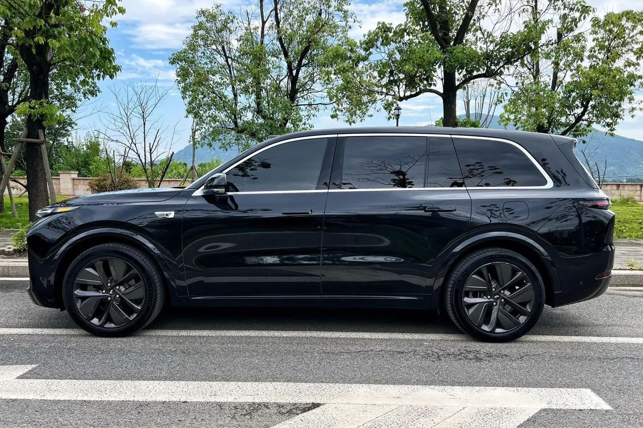 Li 2022 L9 1.5T Max Edition Automatic Gear 3