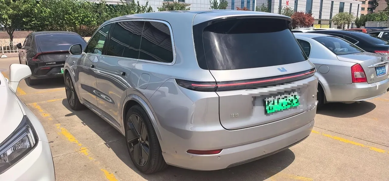 Li 2022 L9 1.5T Max Edition Automatic Gear 4