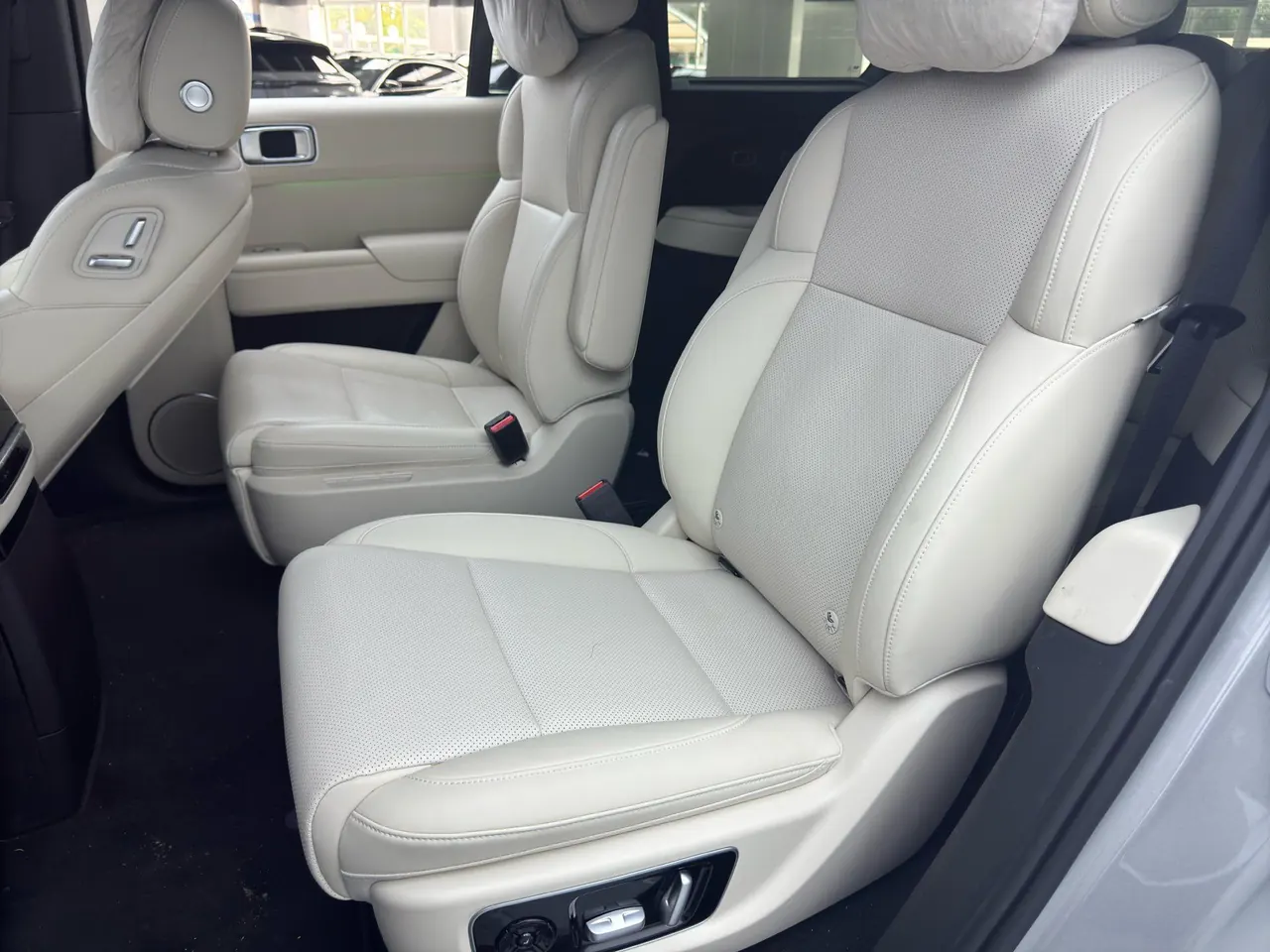 Li 2022 L9 1.5T Max Edition Automatic Gear 8