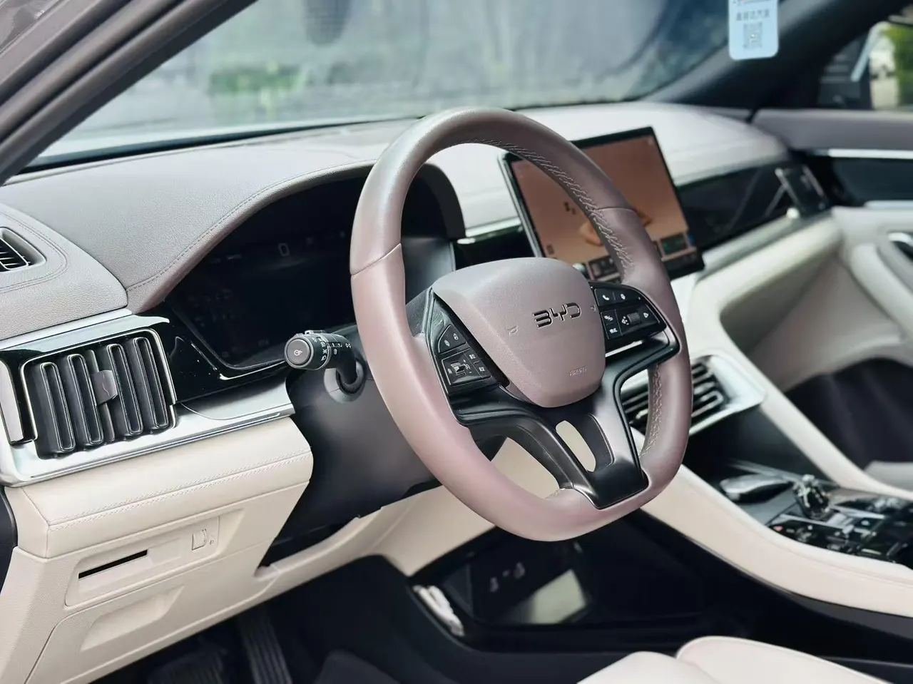 BYD Song PLUS New Energy 2024 Song PLUS EV Glory Edition 520km Luxury Automatic Gear 3