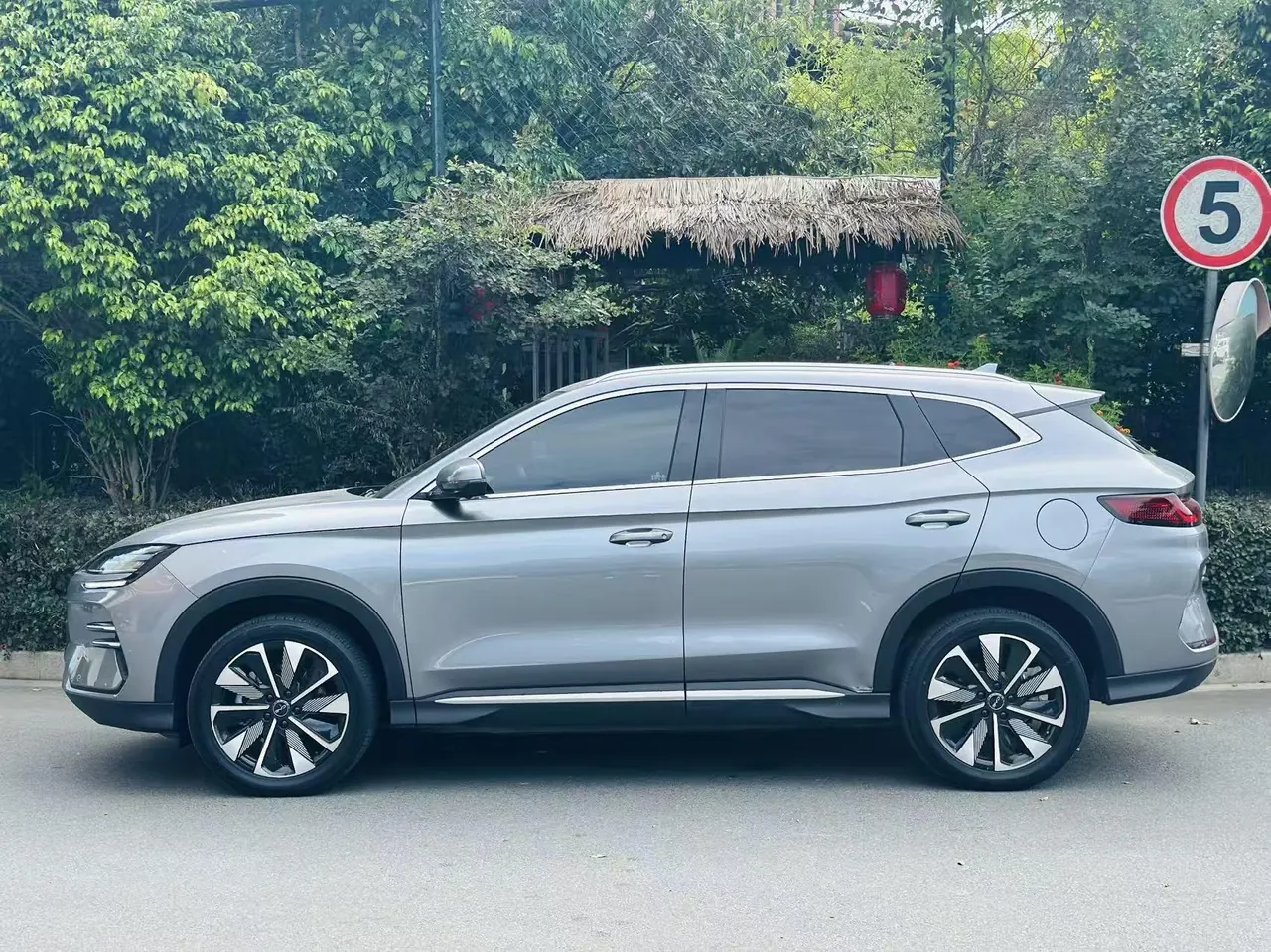 BYD Song PLUS New Energy 2024 Song PLUS EV Glory Edition 520km Luxury Automatic Gear 7