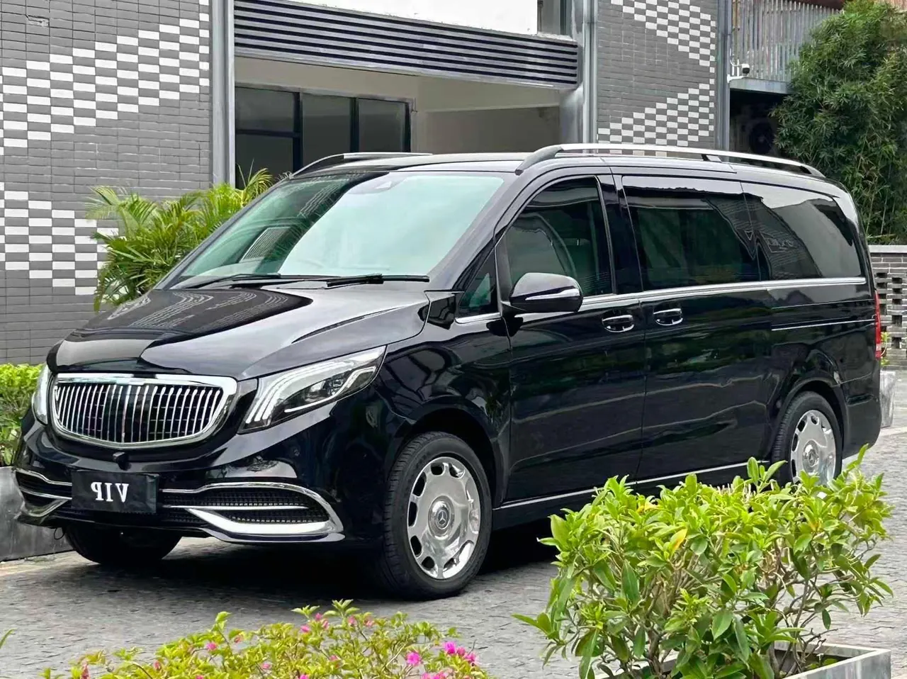 Open image lightbox: Mercedes Benz V 2022V 260 2.0T Premium Edition Automatic Gear