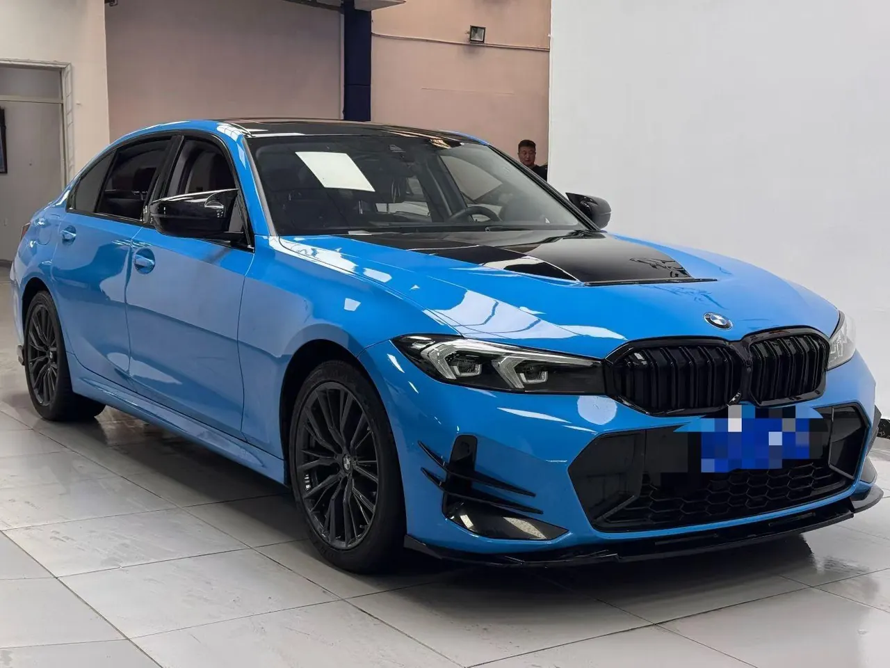 BMW 3 Series 2022 325Li 2.0T M Sports Obsidian Night Kit (Changed) Automatic Gear 3