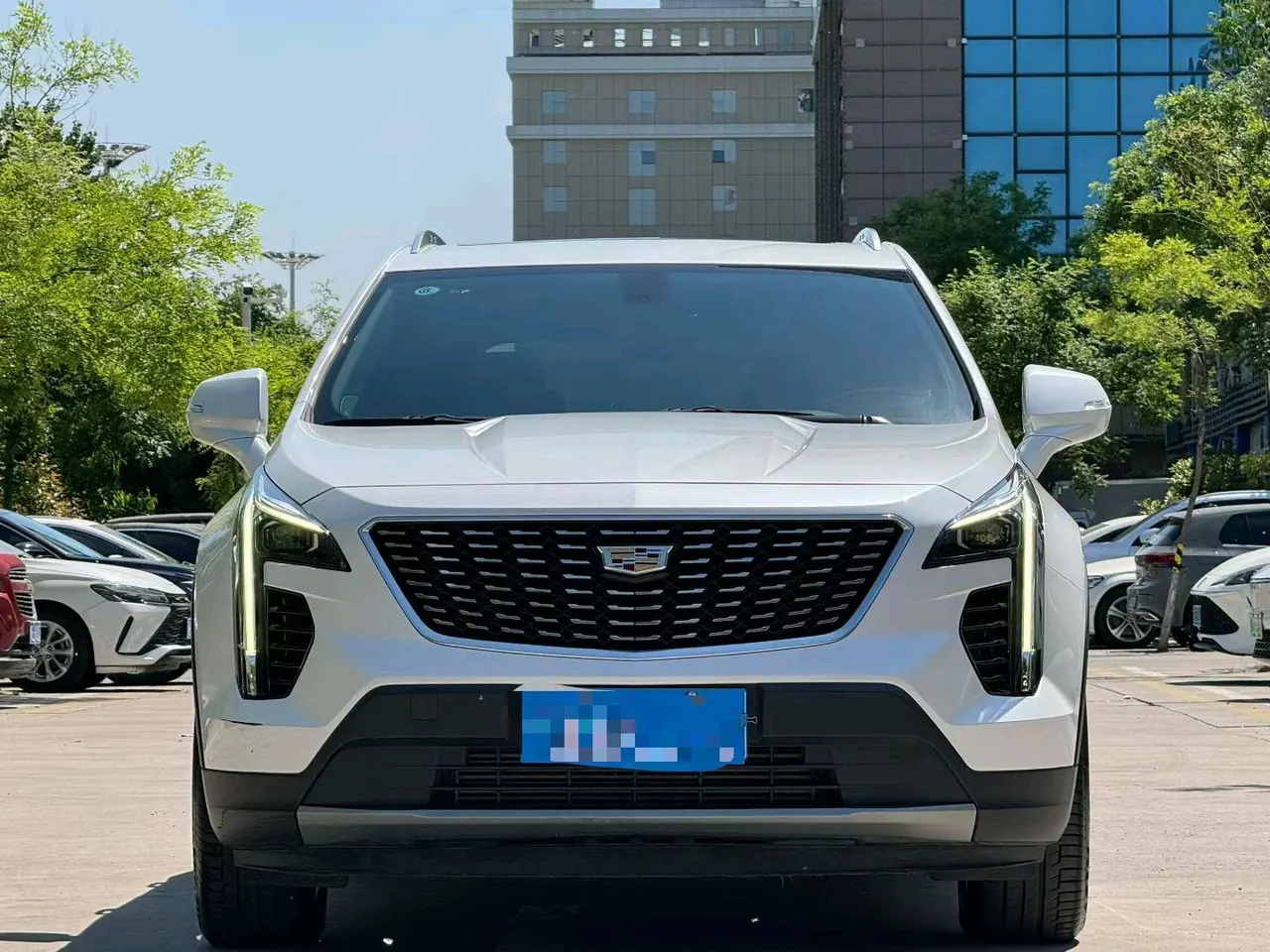 Cadillac 2020 XT4 2.0T 28T Two-Drive Leading Automatic Gear 2