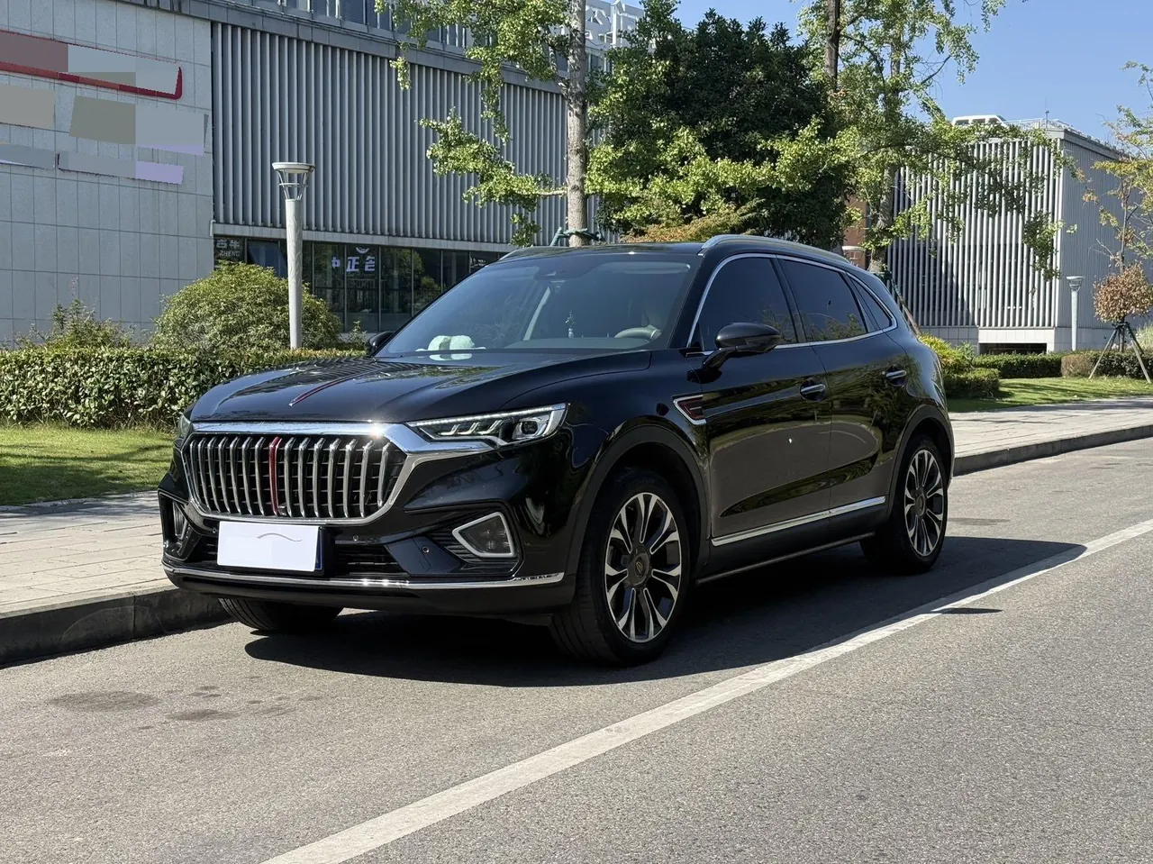 HongQi 2022 HS5 2.0T 4-wheel drive smart flag-sharing version automatic gear - View 1