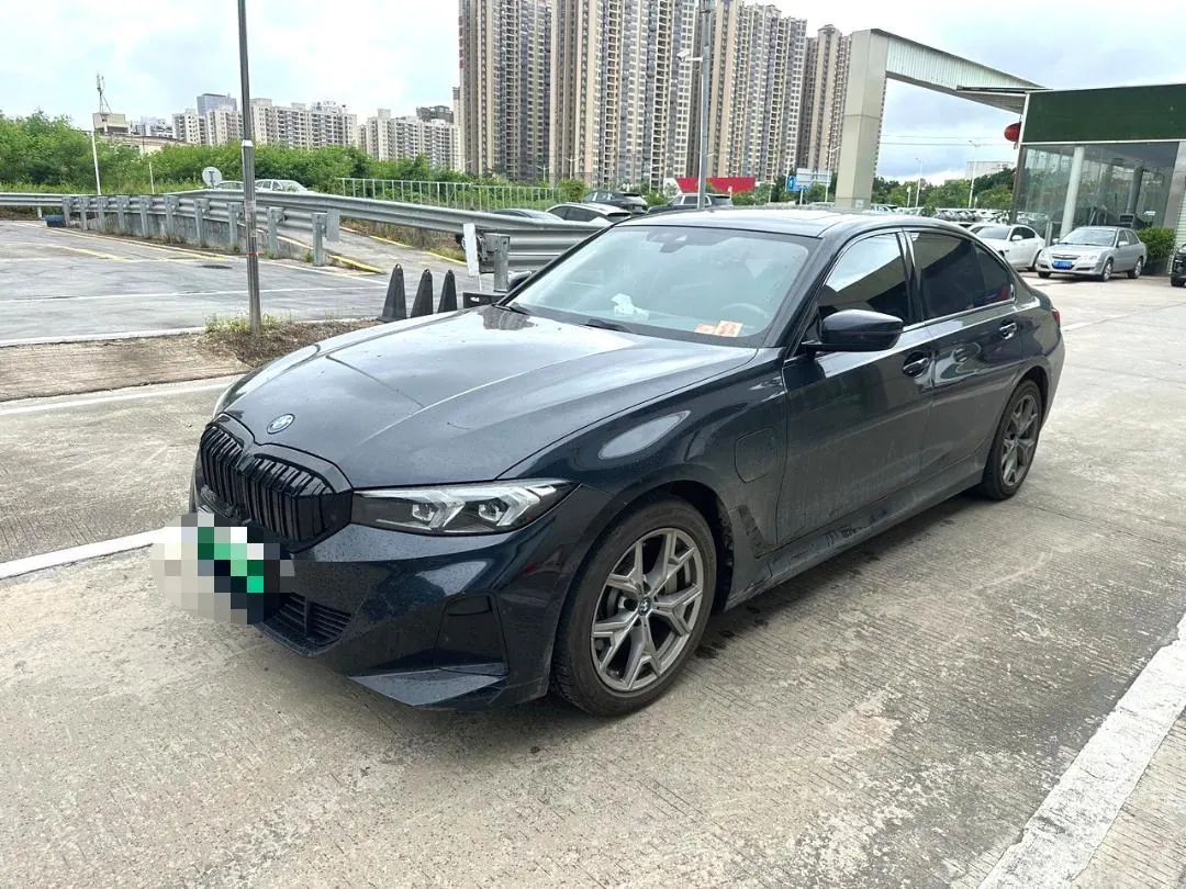 BMW 2022 i3 eDrive 35L automatic gear - View 1