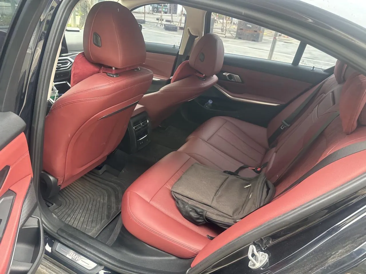BMW 2022 i3 eDrive 35L automatic gear 3