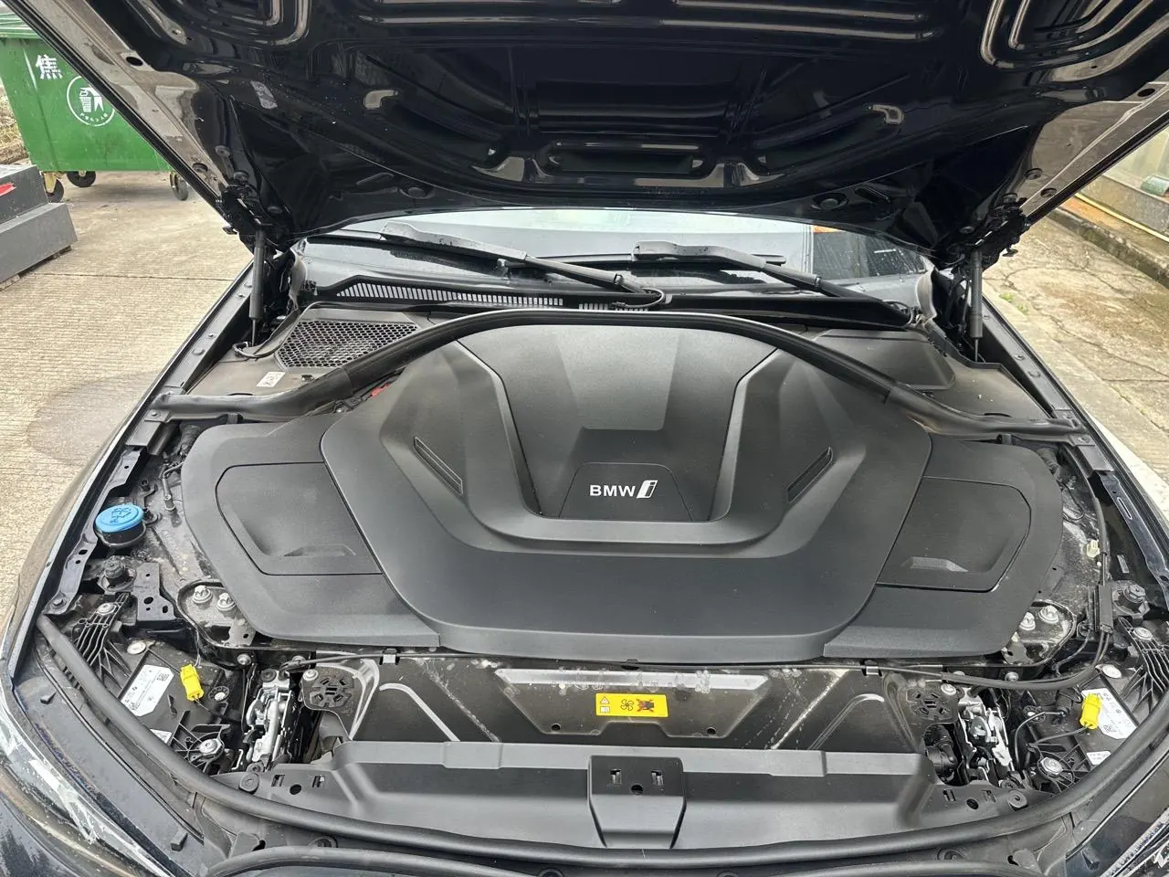 BMW 2022 i3 eDrive 35L automatic gear 5