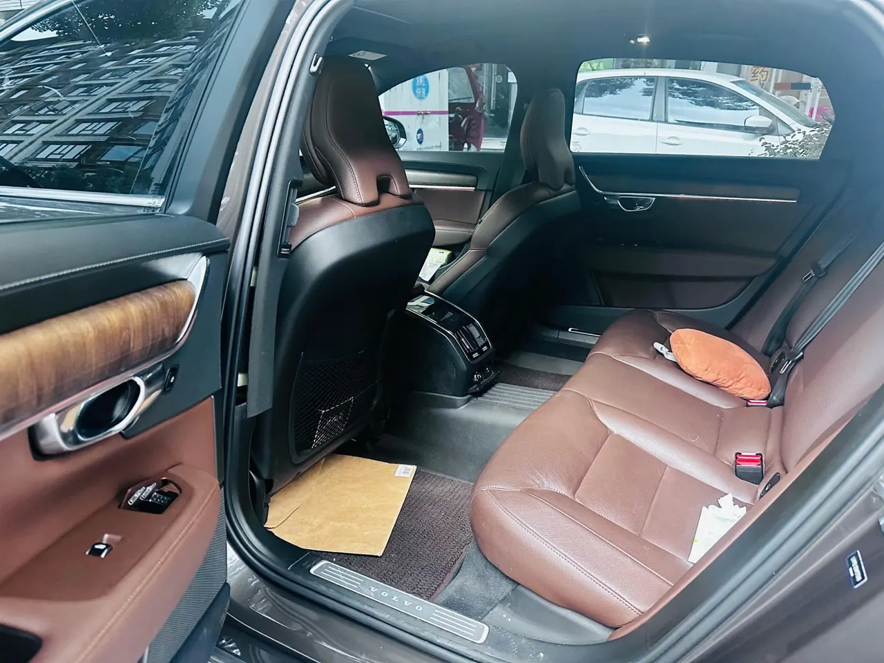 Volvo 2022 S90 48V 2.0T B5 Zhiyuan Deluxe Edition Automatic Gear 5