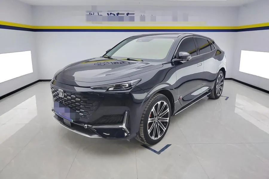 Open image lightbox: ChangAn 2022 UNI-K iDD 1.5T Blue Whale iDD Honorable Automatic Gear