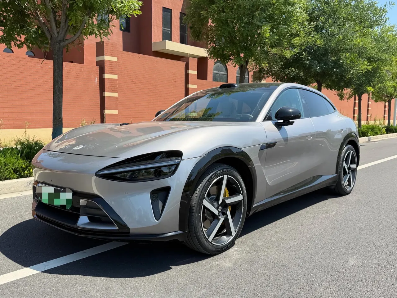 Открыть галерею: MI 2025 YU7 Long Endurance Four-wheel Drive Pro Edition Automatic Gear