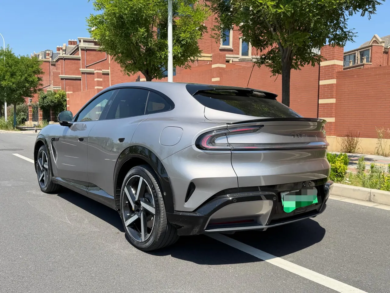 MI 2025 YU7 Long Endurance Four-wheel Drive Pro Edition Automatic Gear 7