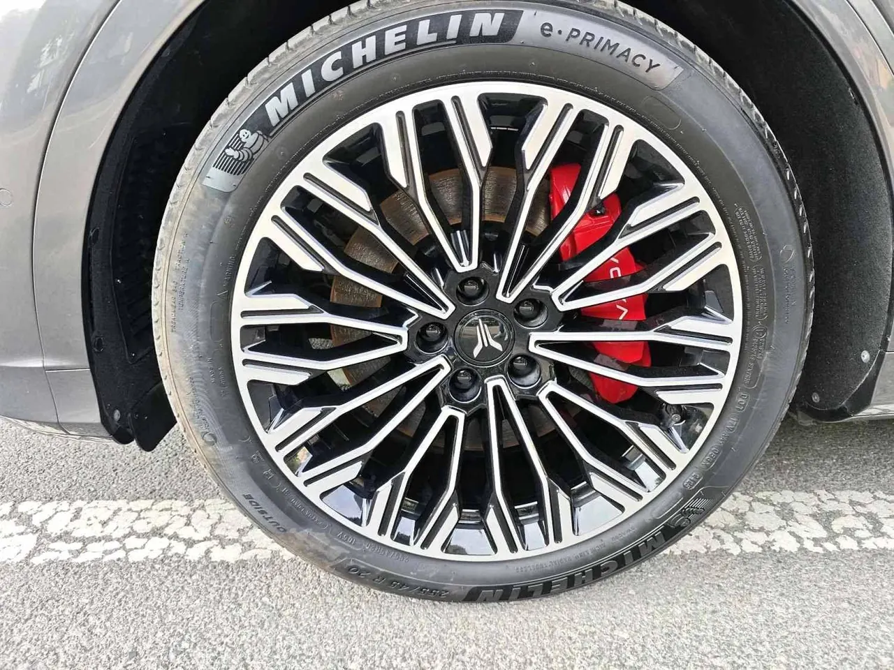 Voyah 2025 FREE four-wheel drive dry Kun version of automatic gear 16