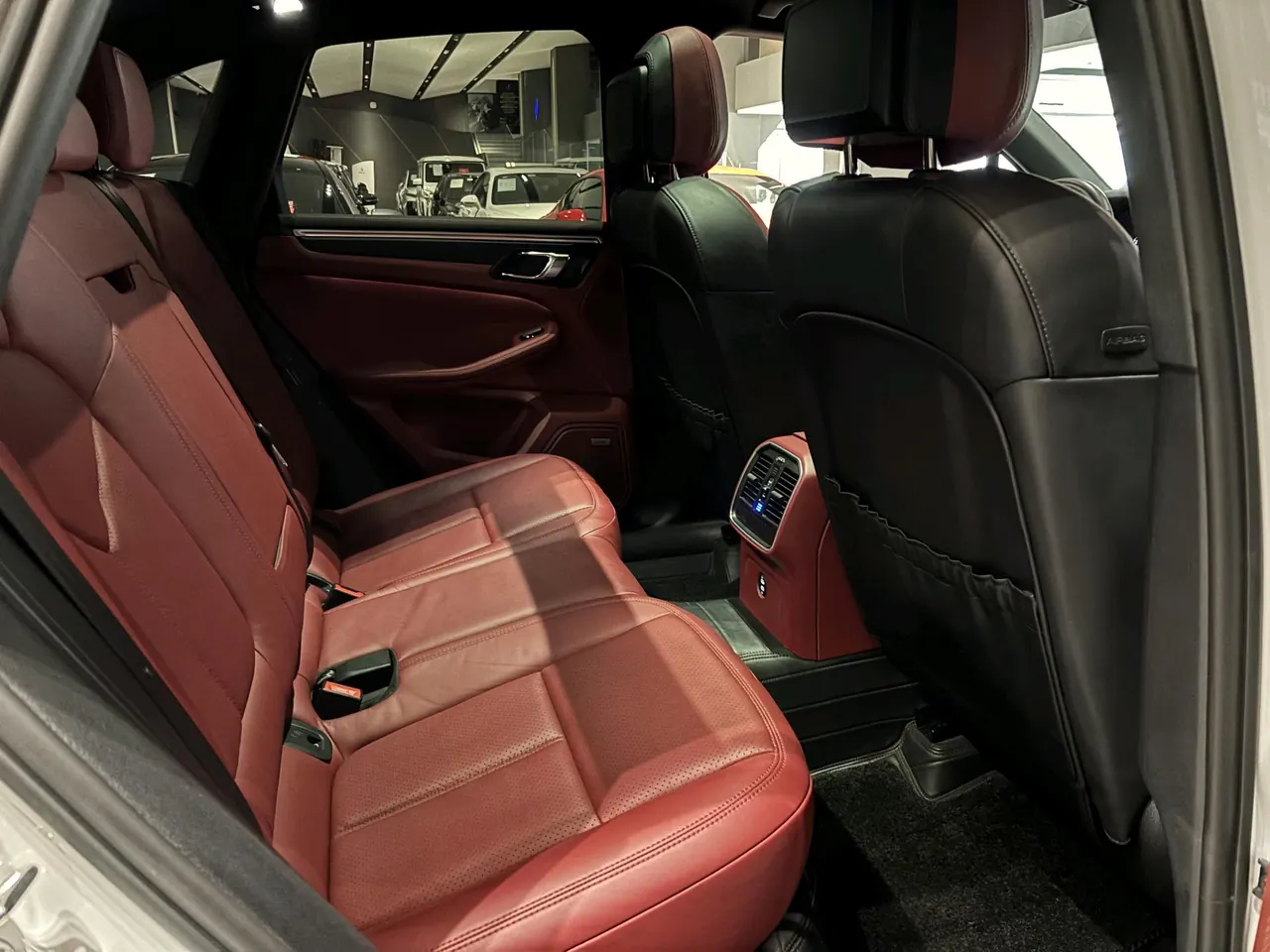 Porsche Macan (Imported) 2022 Macan 2.0T Automatic Gear 12