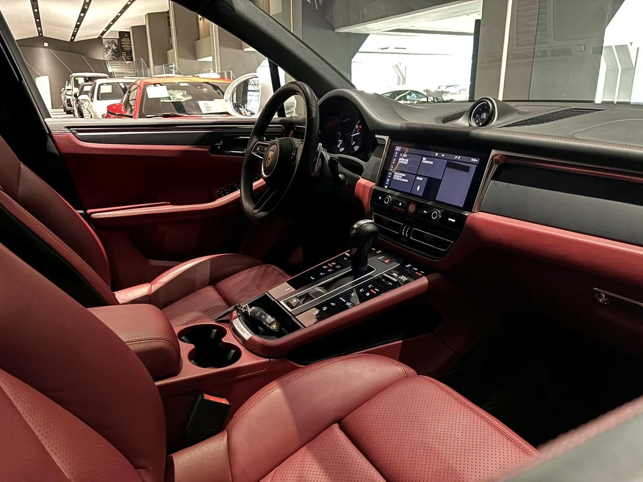 Porsche Macan (Imported) 2022 Macan 2.0T Automatic Gear 16