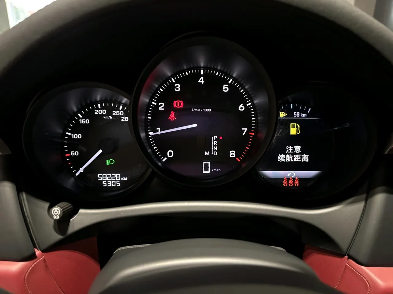 Porsche Macan (Imported) 2022 Macan 2.0T Automatic Gear 17