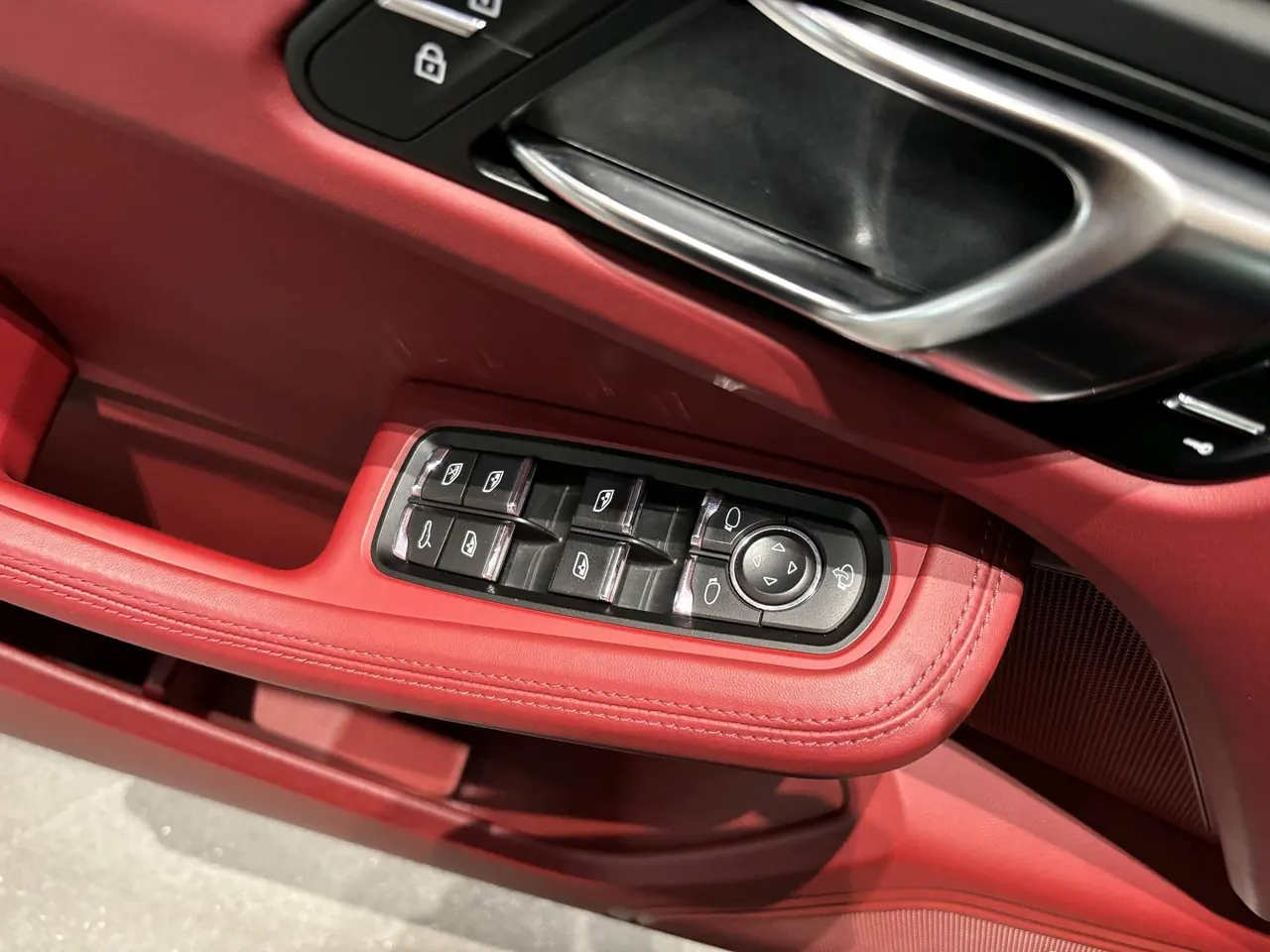 Porsche Macan (Imported) 2022 Macan 2.0T Automatic Gear 8