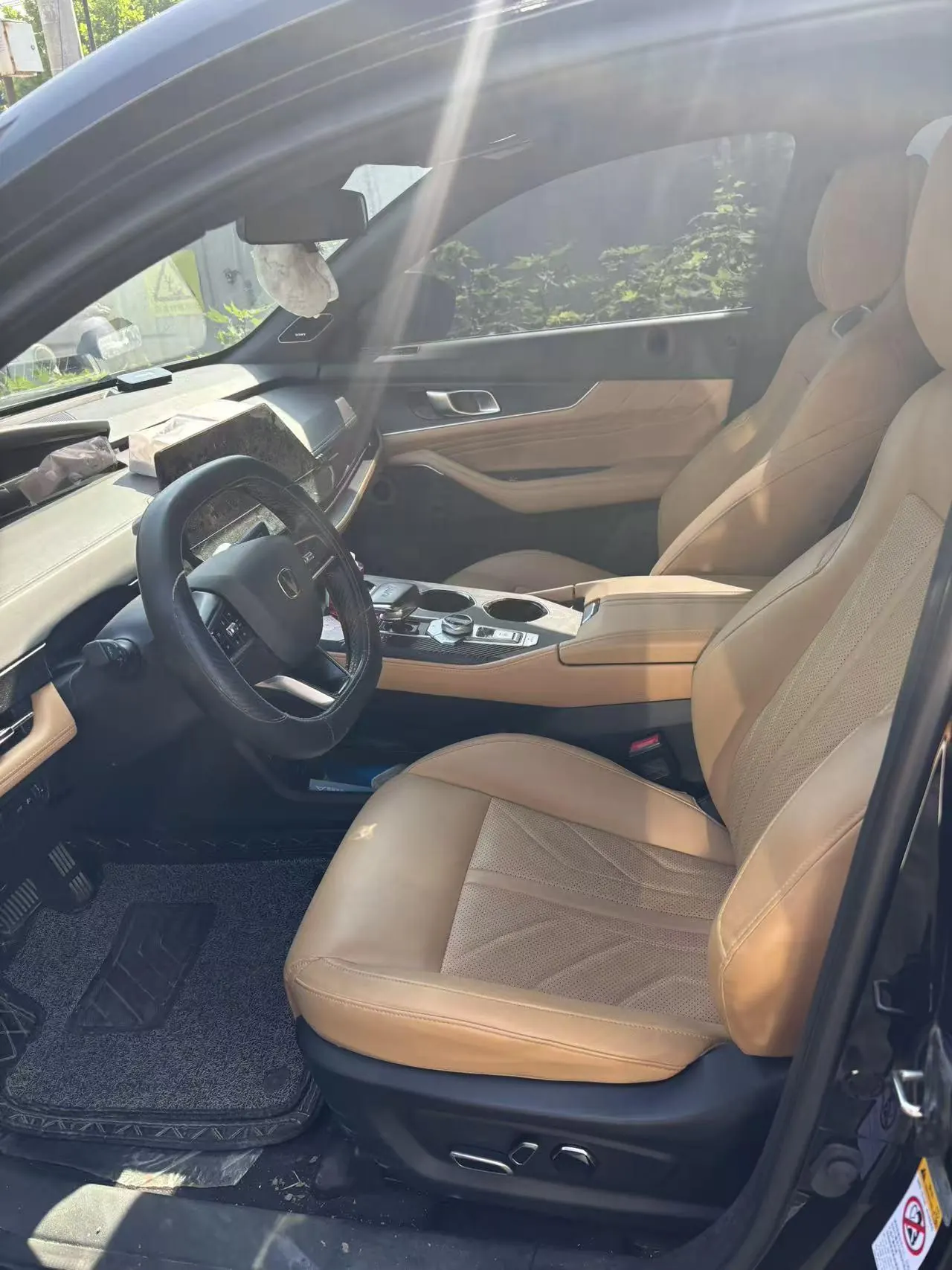 ChangAn 2024 UNI-K 2.0T Two-Drive Pleasant Collar Automatic Gear 3
