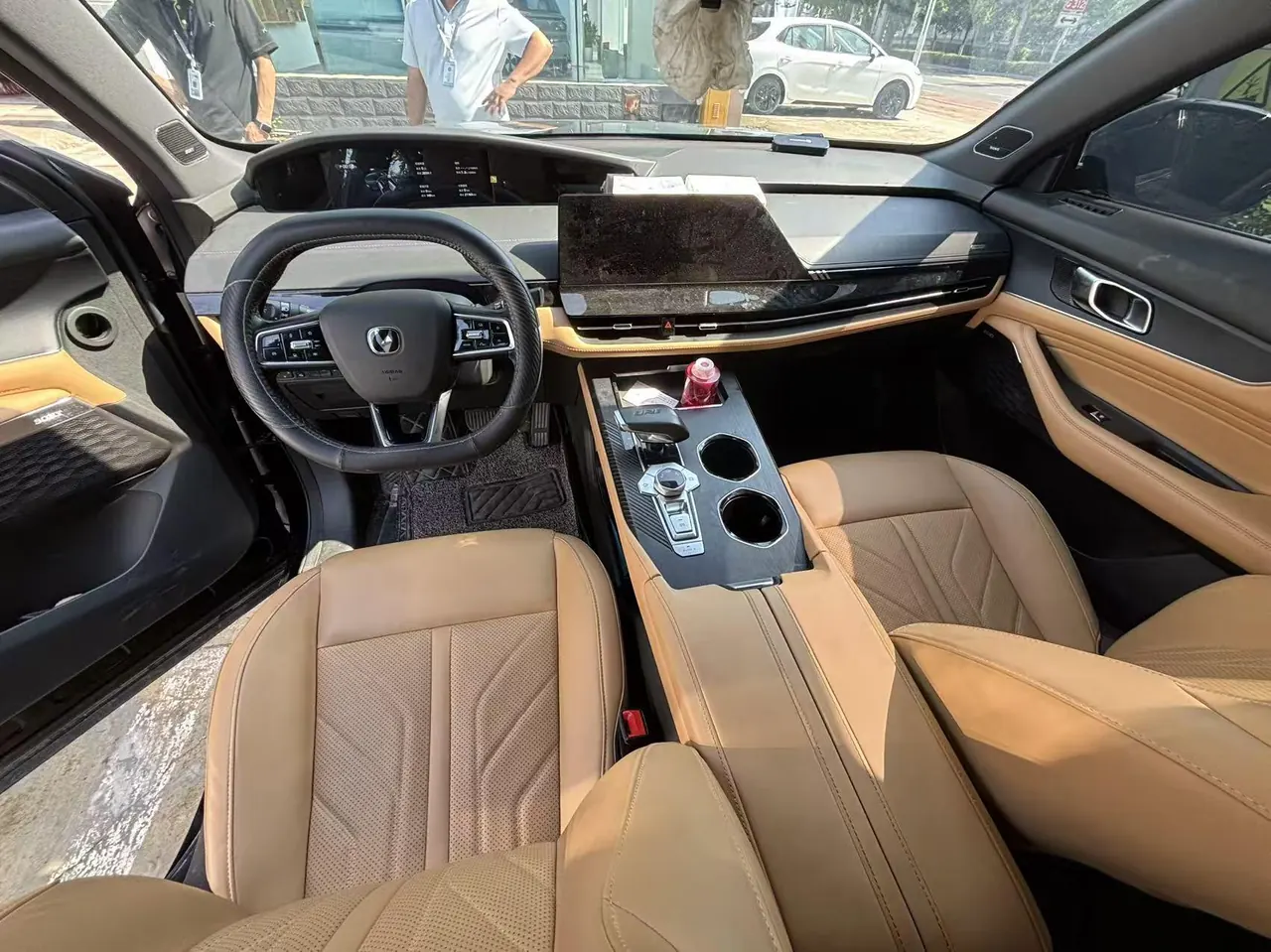 ChangAn 2024 UNI-K 2.0T Two-Drive Pleasant Collar Automatic Gear 5