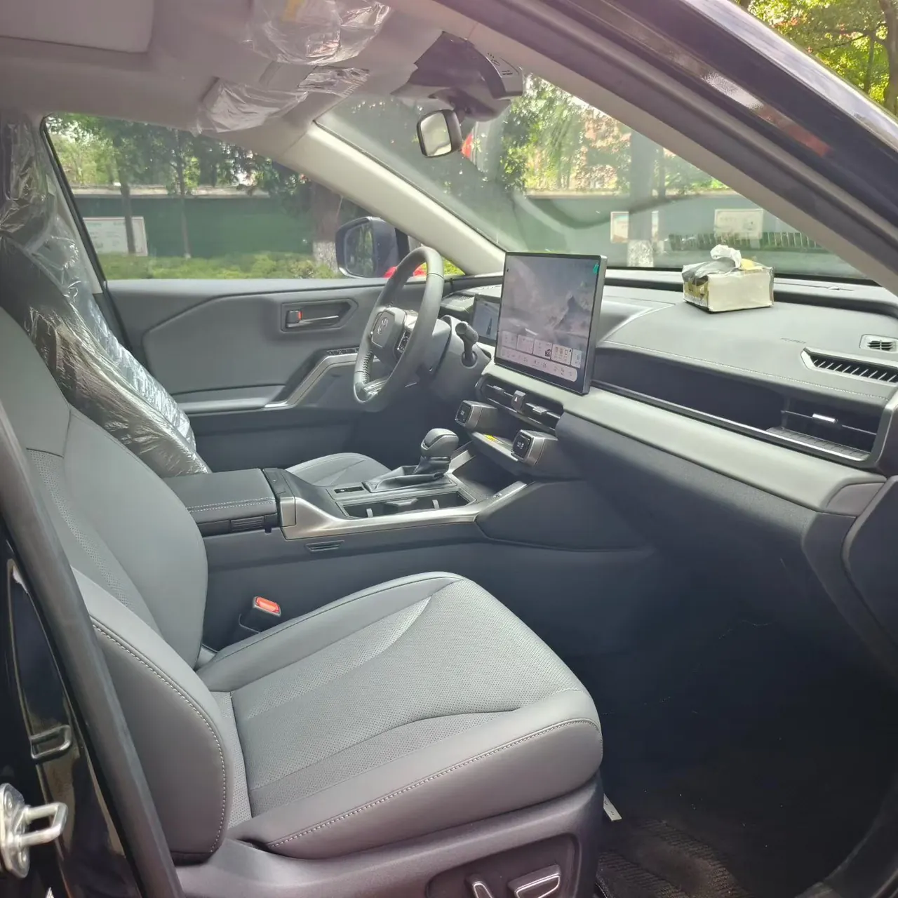 Toyota 2026 RAV4 Rongbo 2.0 Stepless Two-Drive Deluxe Automatic Gear 7