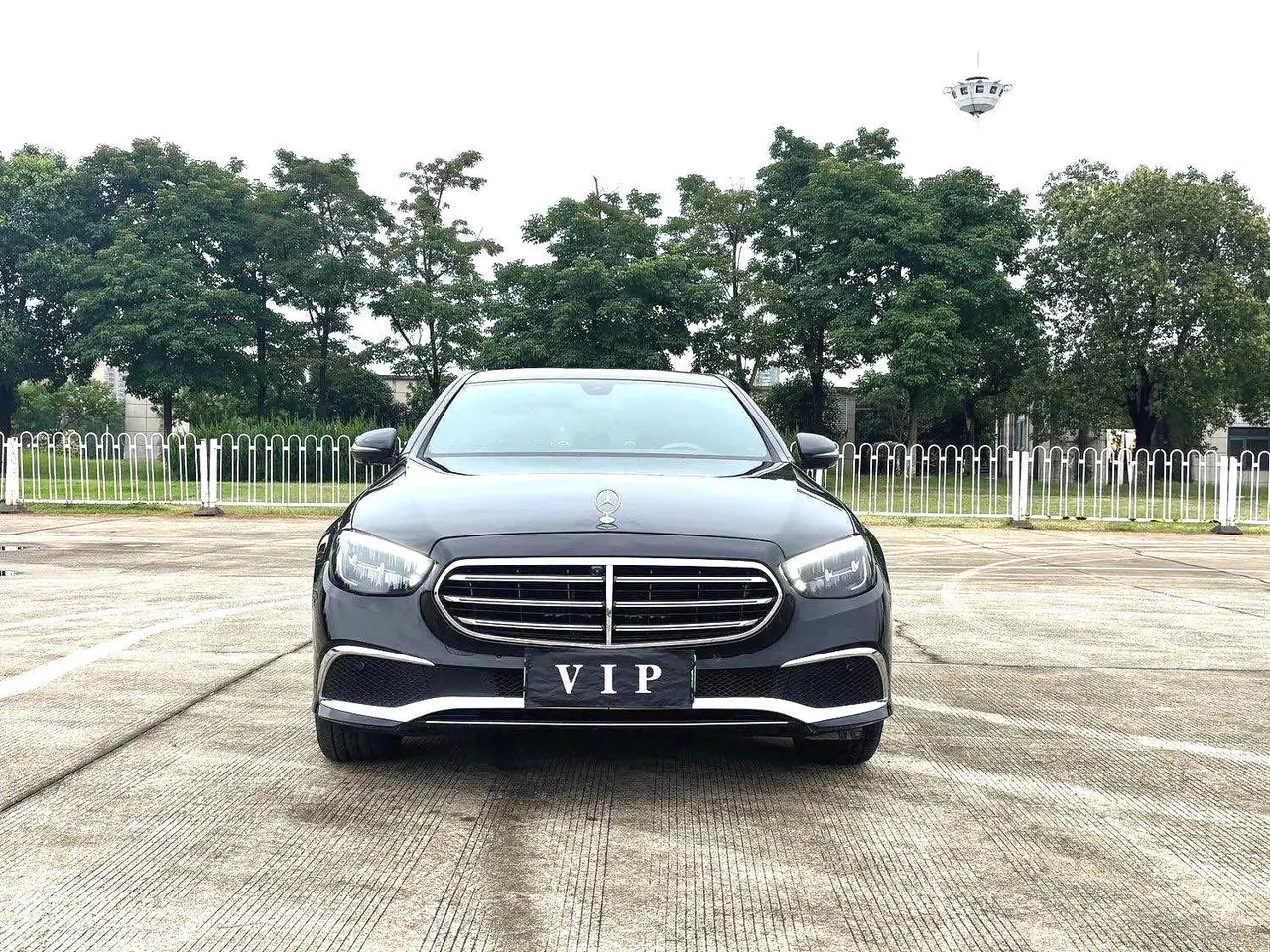 Mercedes Benz Class E New Energy 2022 E 350 e L 2.0T (Change 2) Automatic Gear 2