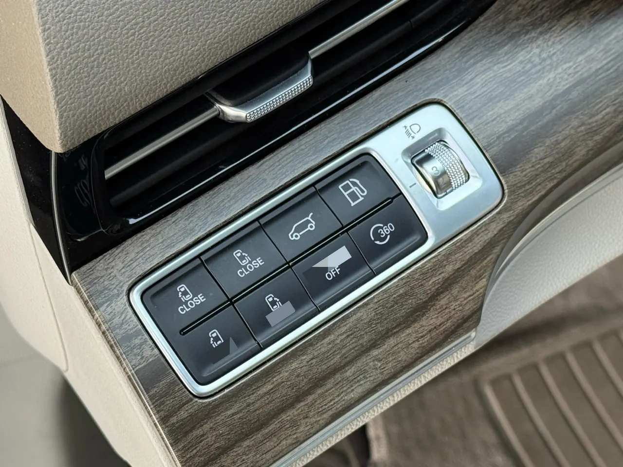 Roewe 2025 iMAX8 DMH 1.5T Lu Zun Luxury Edition Automatic Gear 10
