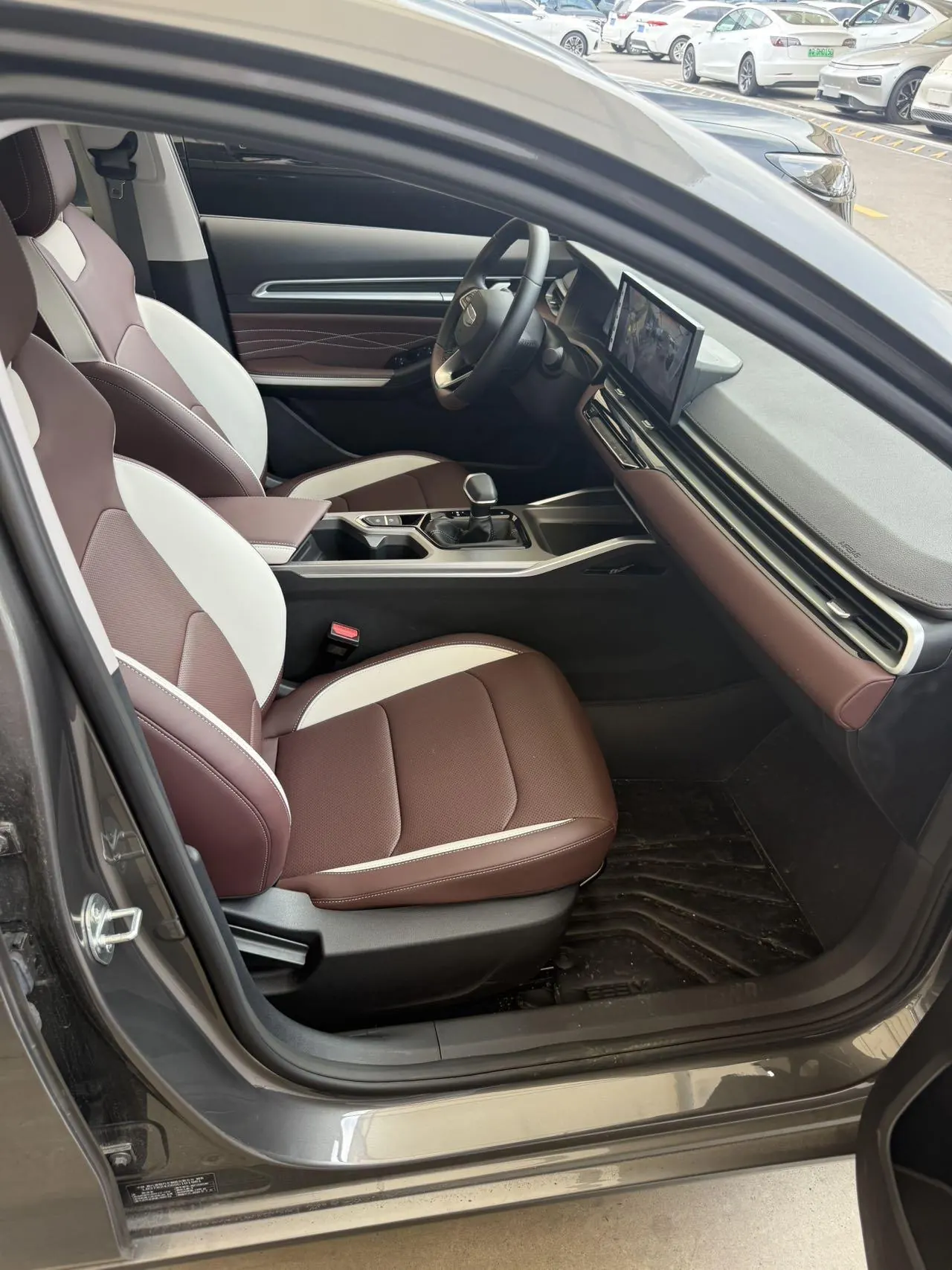 Geely 2025 Emgrand-Sanxiang 1.5 Stepless Noble Automatic Transmission 7