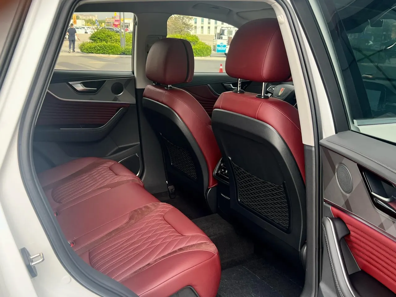 HongQi 2023 HS5 2.0T Flag Enjoy Pro Edition Automatic Gear 7