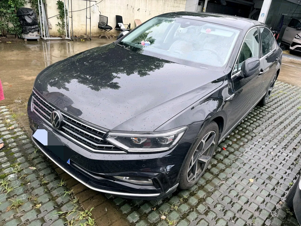 Volkswagen 2023 Magotan 2.0TSI 330TSI 2 million Commemorative Luxury Automatic Gear - View 1
