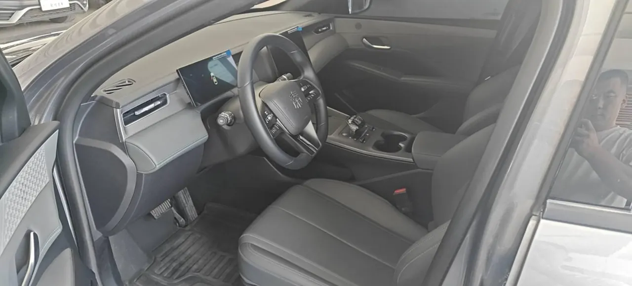 BYD 2025 Qin PLUS DM-i 1.5 stepless intelligent driving version 55KM leading automatic gear 3