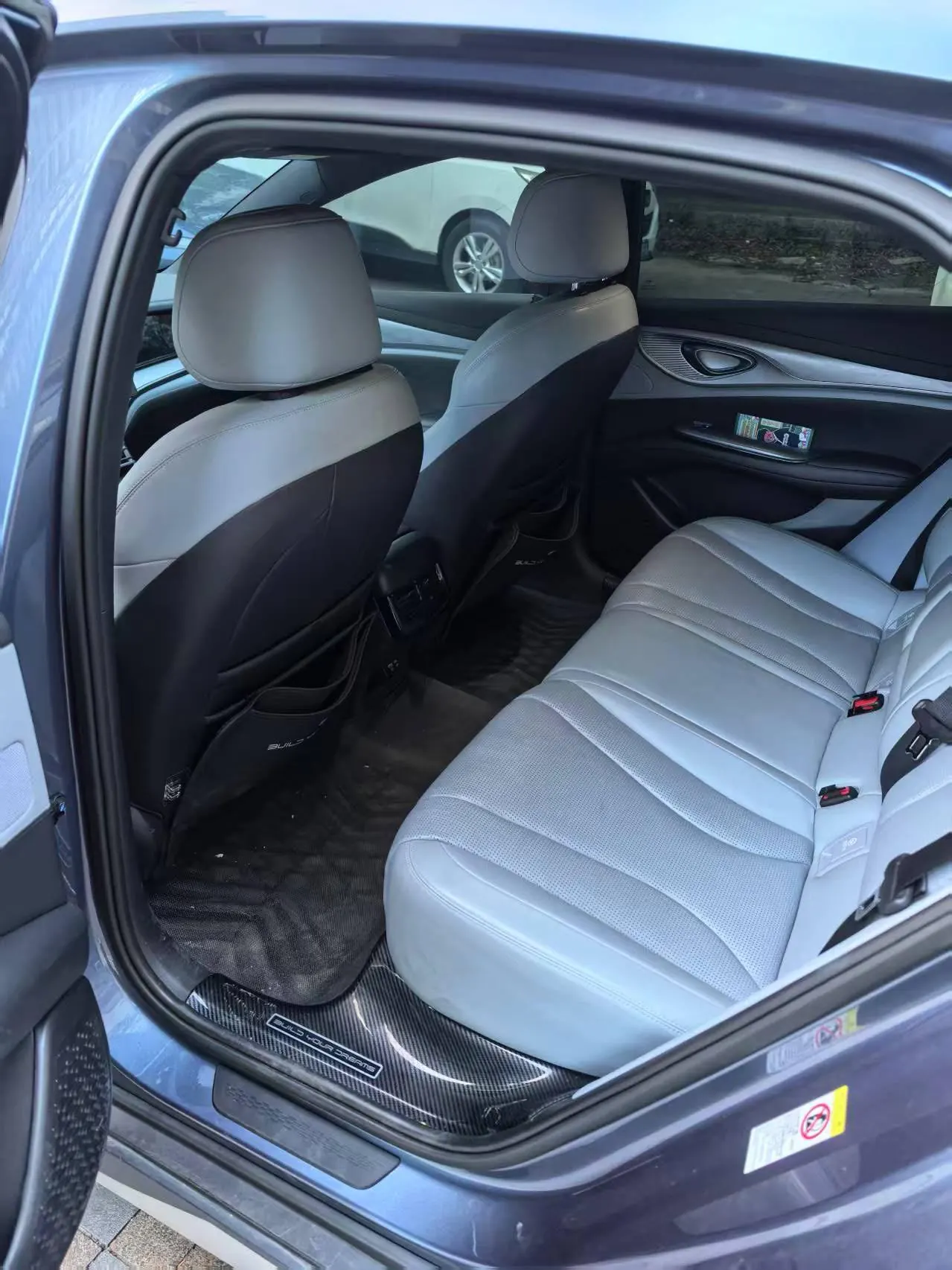 BYD 2023 Seal DM-i 1.5 Stepless 121km Luxury Automatic Transmission 5