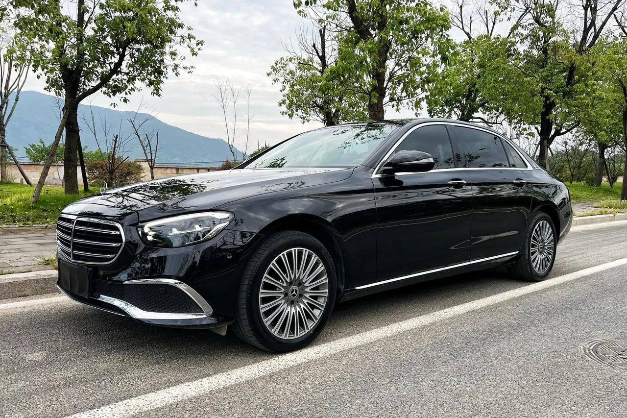 Mercedes Benz E-Class 2023 E 300 L 2.0T Fashion Automatic Gear - View 1