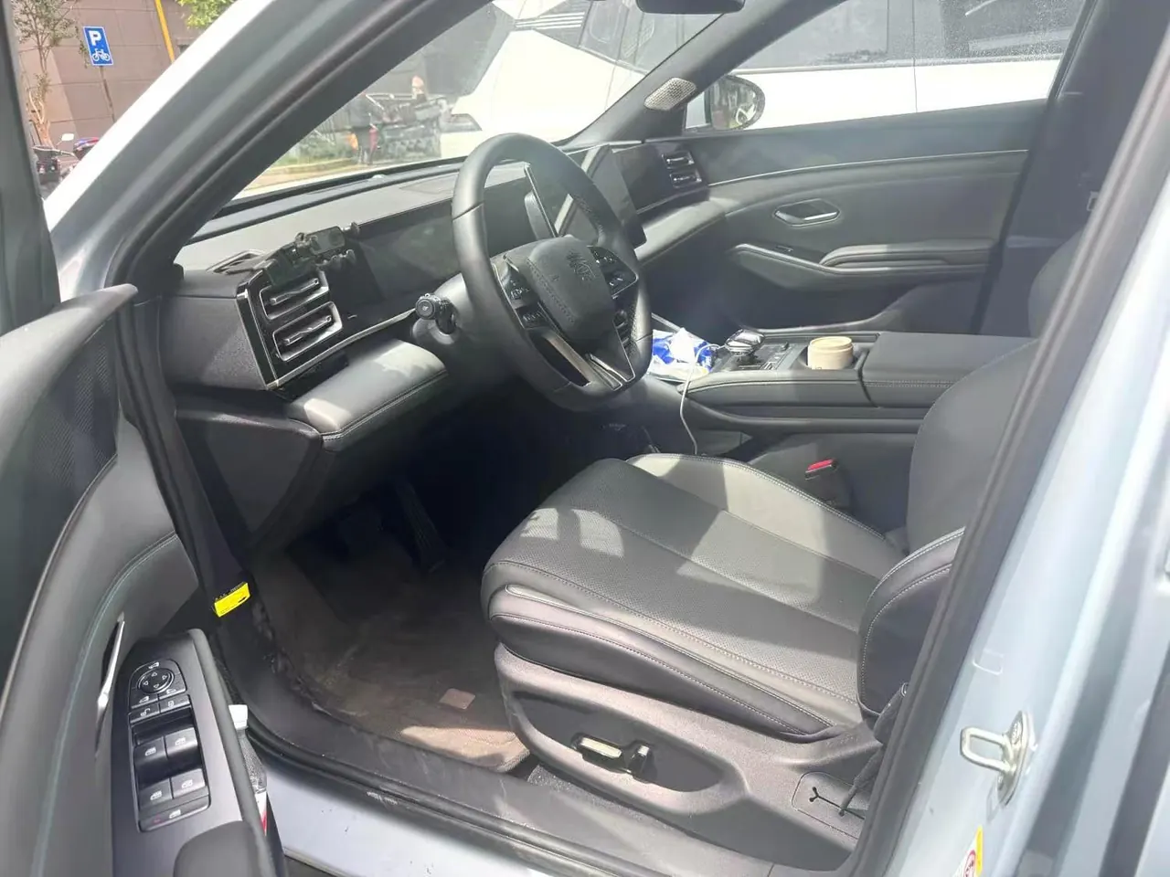 BYD 2024 Qin L DM-i 1.5 stepless 120KM Exceed automatic gear 2