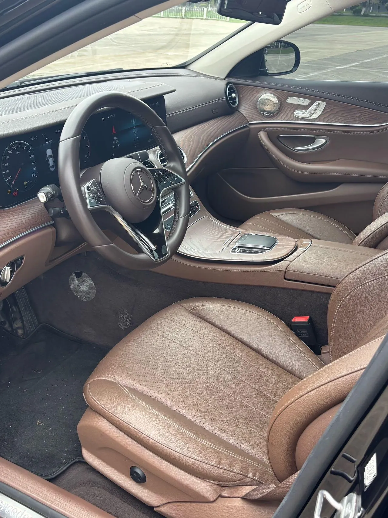 Mercedes Benz E Class 2022 E 300 L 2.0T Fashion (Change 2) Automatic Gear 7