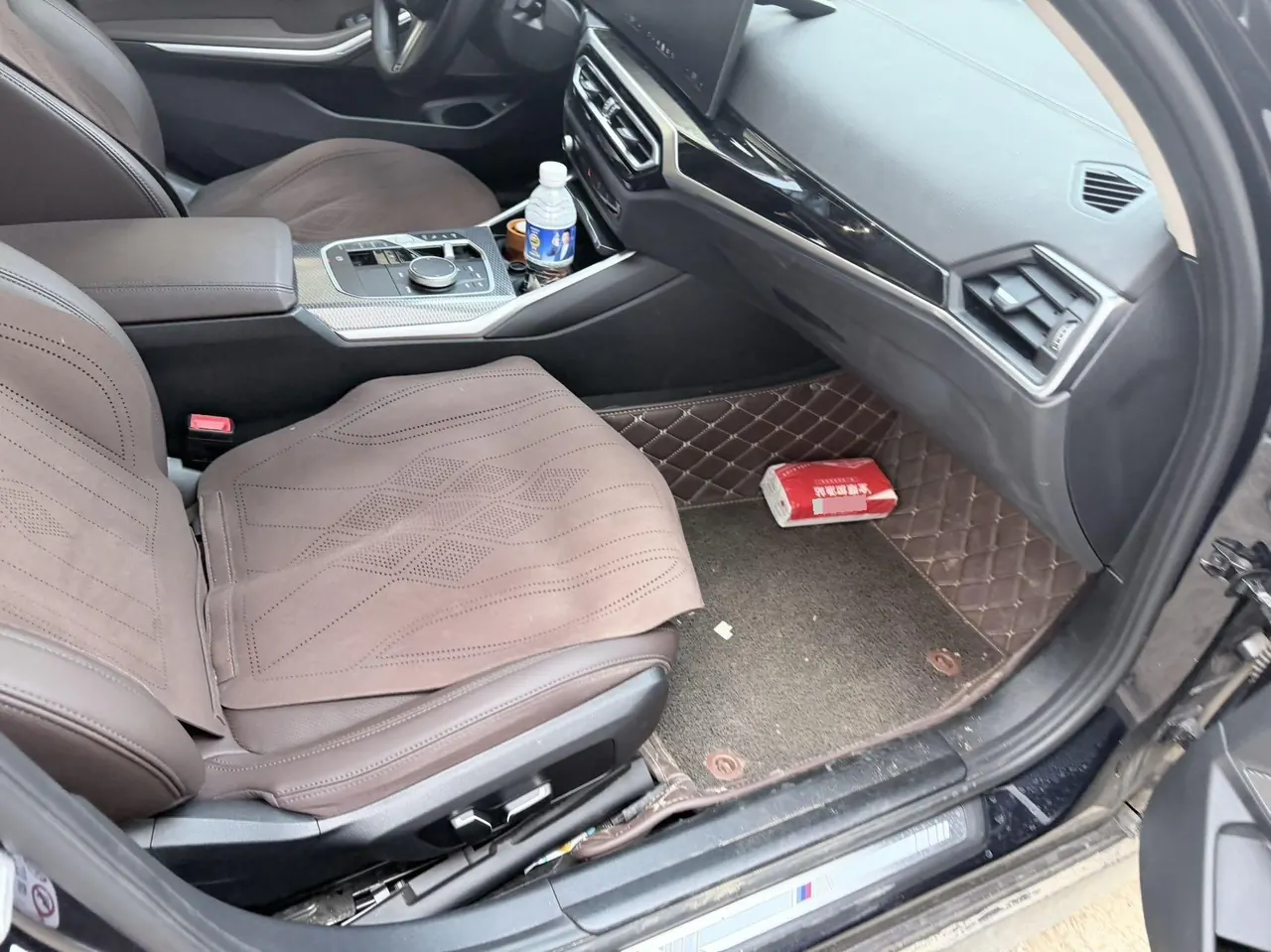 BMW 3 Series 2024 325Li 2.0T M Sports Obsidian Night Suit Automatic Gear 5