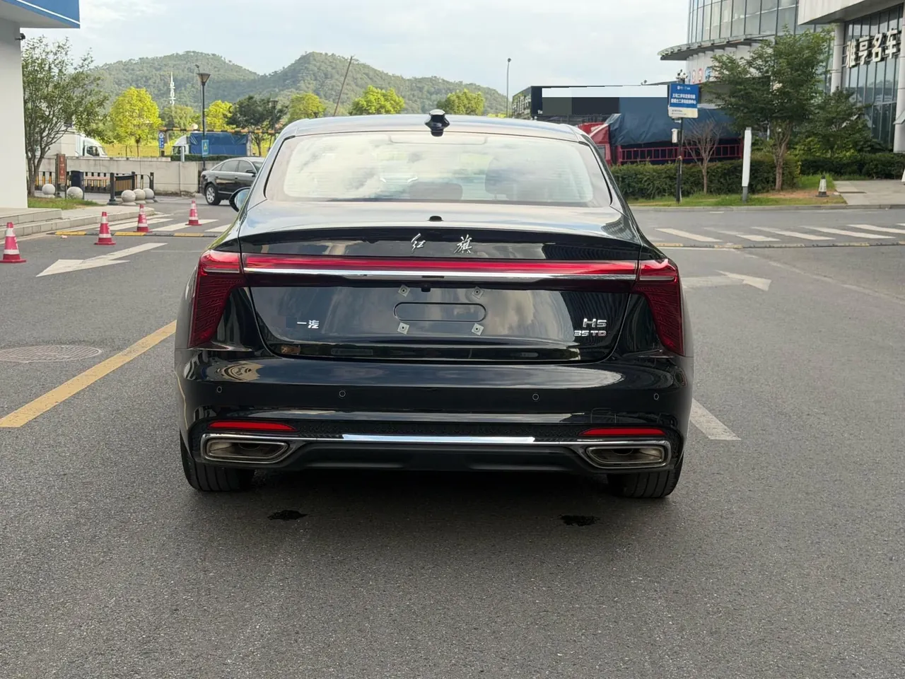 HongQi 2025 H5 1.5T Flag Rhyme 500000 Commemorative Automatic Gear 10