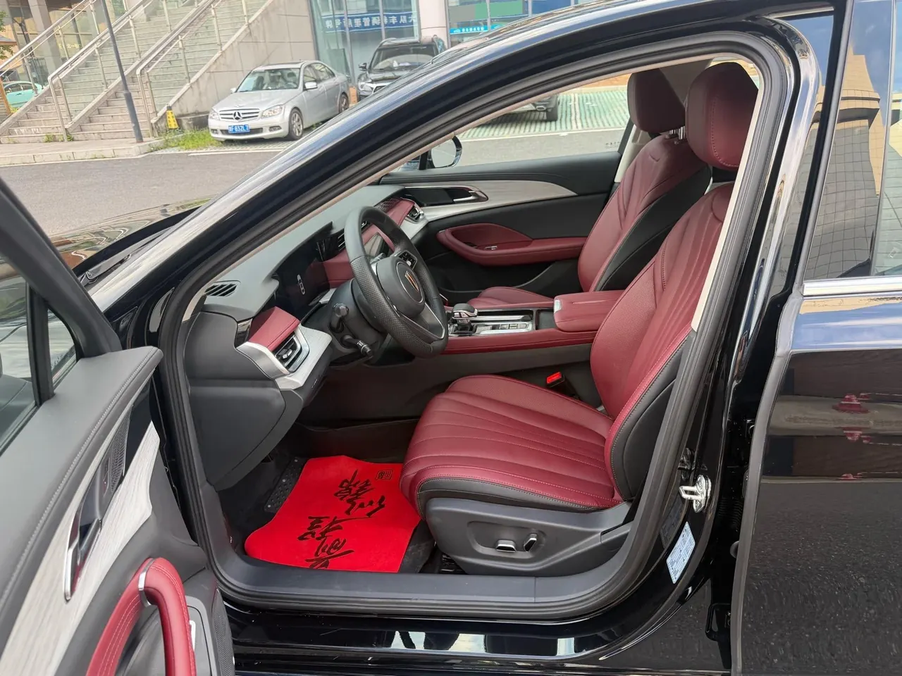 HongQi 2025 H5 1.5T Flag Rhyme 500000 Commemorative Automatic Gear 6