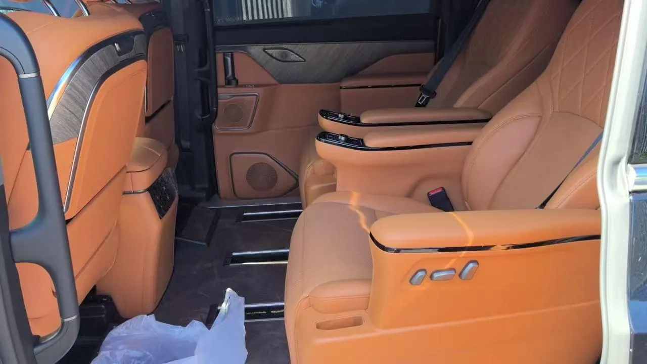 WEY 2025 VV7 Hi4 1.5T Four-Wheel-Drive Automatic Model 4