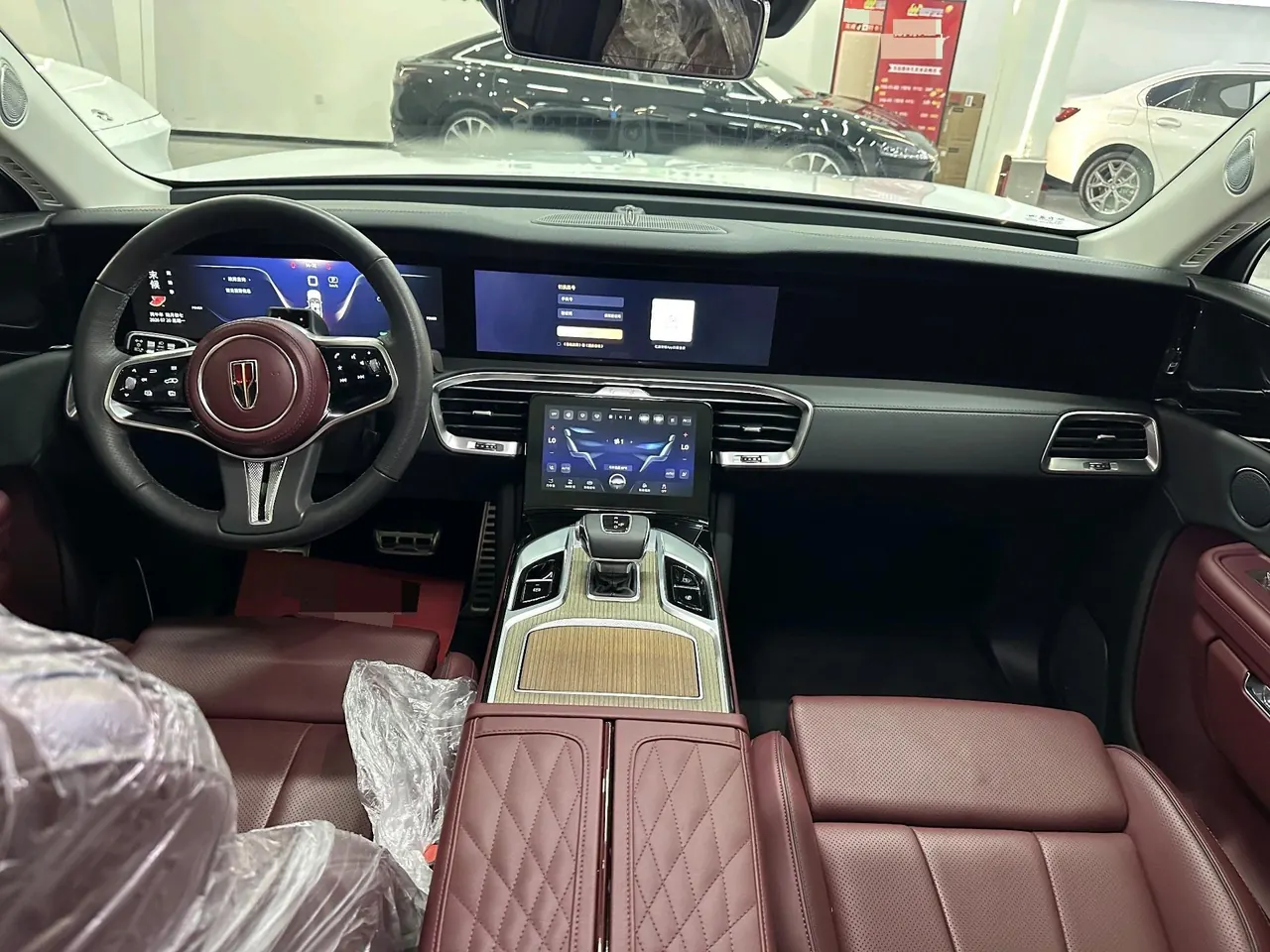 HongQi 2022 E-HS 9 660km Qichang 6-seat automatic gear 5